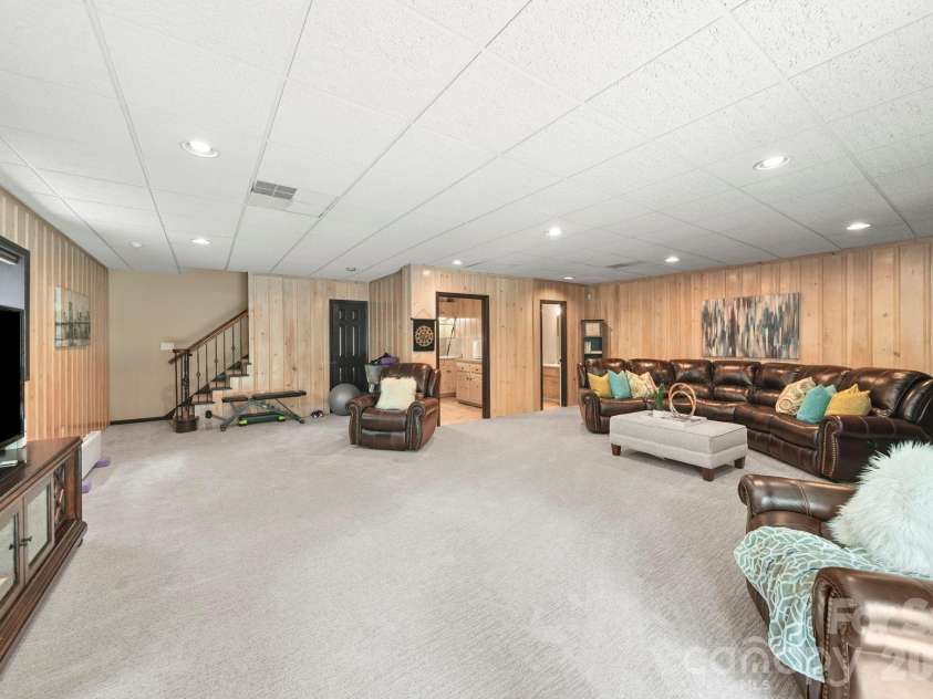 200 Keyhole Court, Cramerton, NC 28032.  MLS# CAR4416630, YatesRealty ID 46154. 