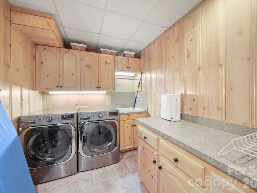 200 Keyhole Court, Cramerton, NC 28032.  MLS# CAR4416630, YatesRealty ID 46154. 
