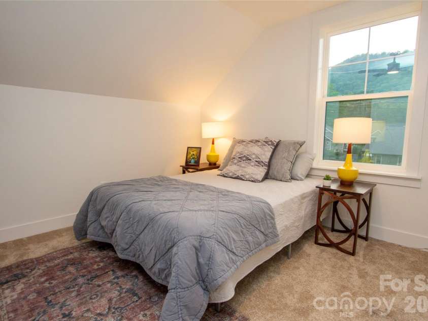 202 Southern Charm Road, Arden, NC 28704.  MLS# CAR4417127, YatesRealty ID 46156. 
