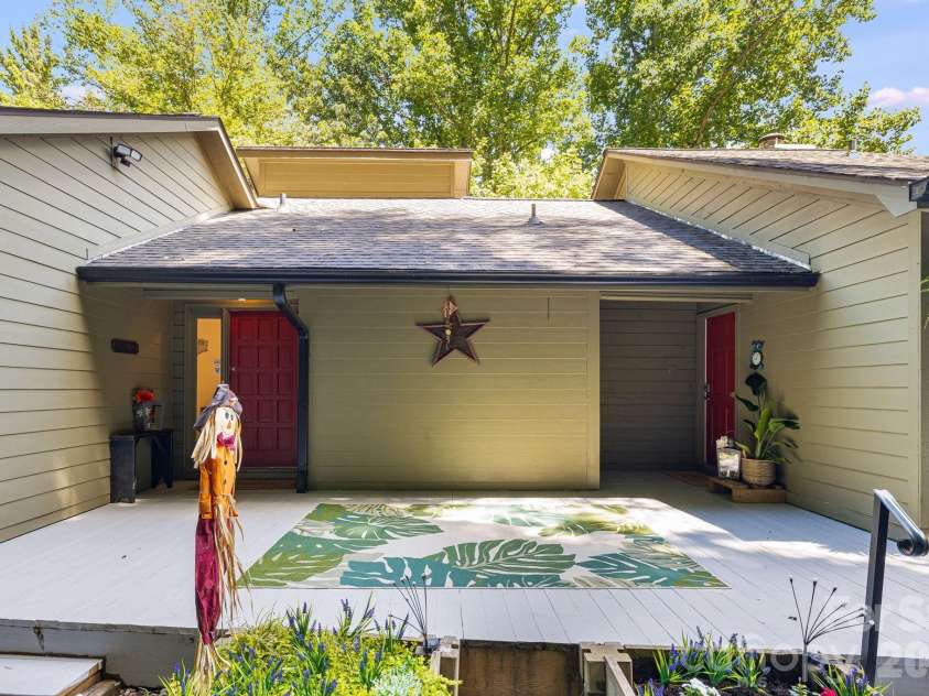 64 Big Spruce Lane, Waynesville, NC 28786.  MLS# CAR4399449, YatesRealty ID 46157. 