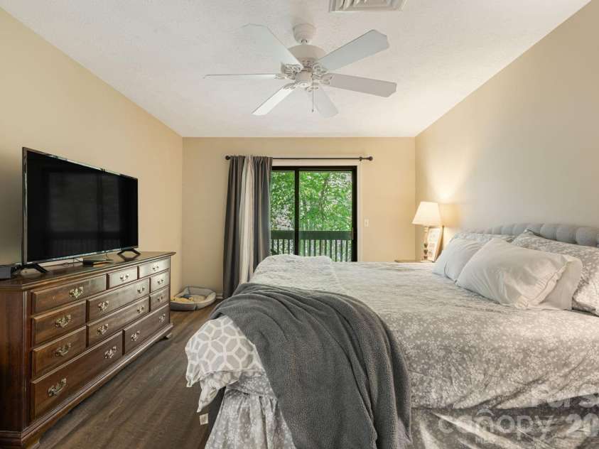 64 Big Spruce Lane, Waynesville, NC 28786.  MLS# CAR4399449, YatesRealty ID 46157. 