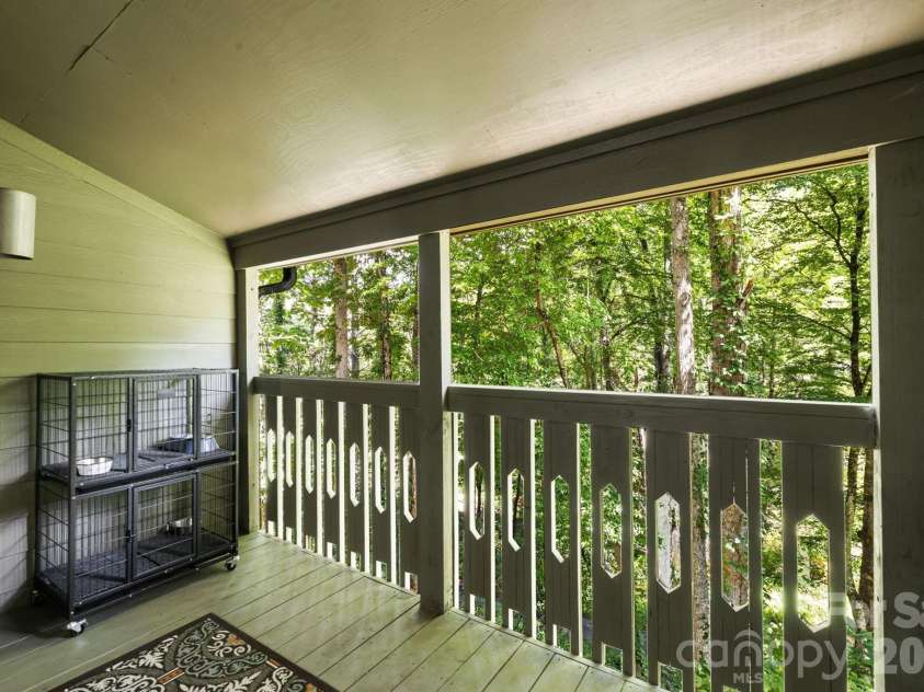 64 Big Spruce Lane, Waynesville, NC 28786.  MLS# CAR4399449, YatesRealty ID 46157. 