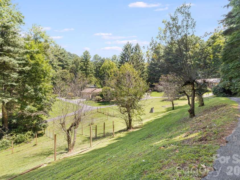 64 Big Spruce Lane, Waynesville, NC 28786.  MLS# CAR4399449, YatesRealty ID 46157. 