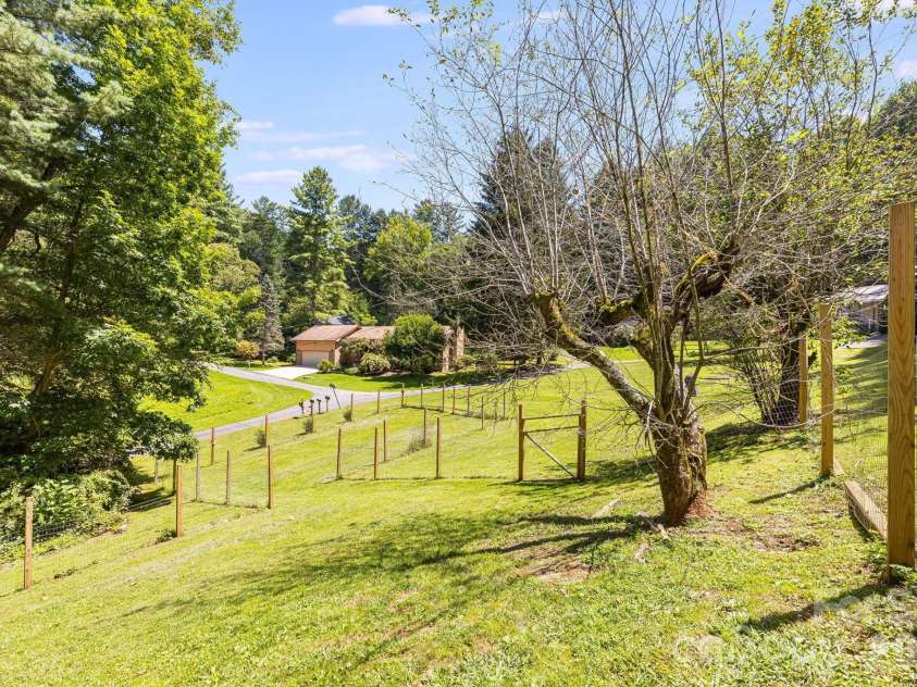 64 Big Spruce Lane, Waynesville, NC 28786.  MLS# CAR4399449, YatesRealty ID 46157. 