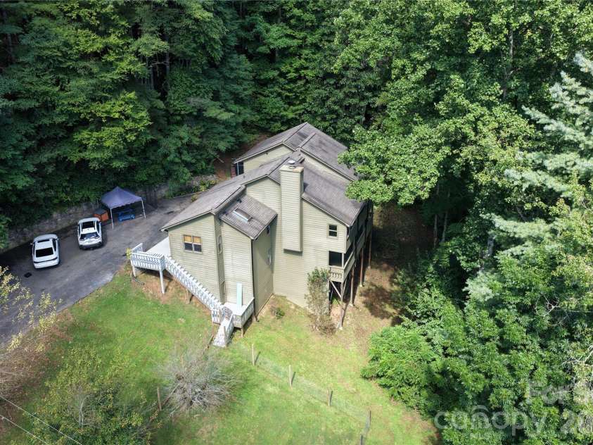 64 Big Spruce Lane, Waynesville, NC 28786.  MLS# CAR4399449, YatesRealty ID 46157. 