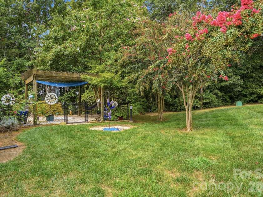 282 Kendra Drive, Concord, NC 28025.  MLS# CAR4414096, YatesRealty ID 46159. 