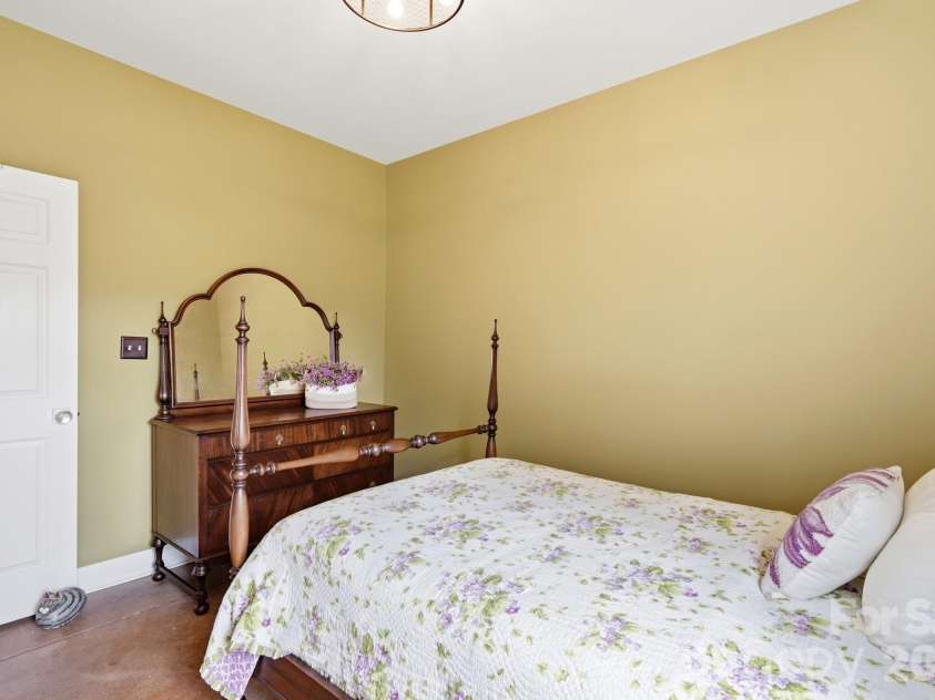 282 Kendra Drive, Concord, NC 28025.  MLS# CAR4414096, YatesRealty ID 46159. 