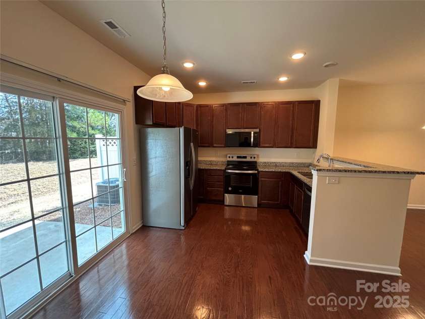 13615 Browhill Lane, Charlotte, NC 28278.  MLS# CAR4233830, YatesRealty ID 4616. 