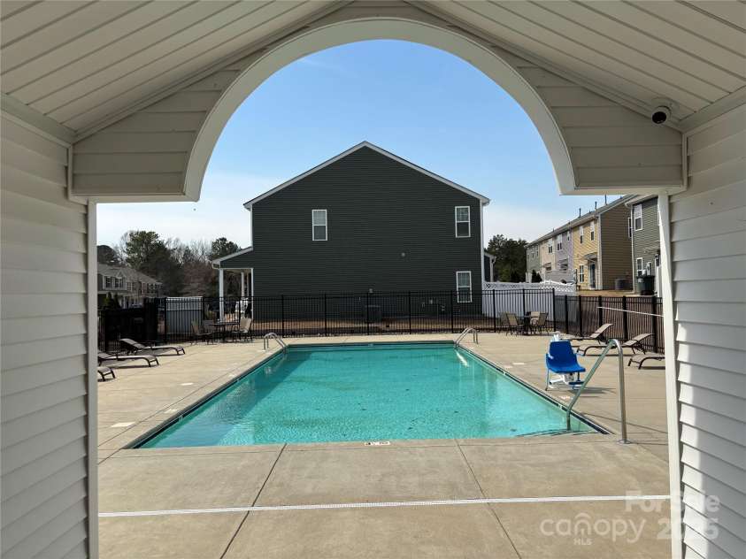 13615 Browhill Lane, Charlotte, NC 28278.  MLS# CAR4233830, YatesRealty ID 4616. 
