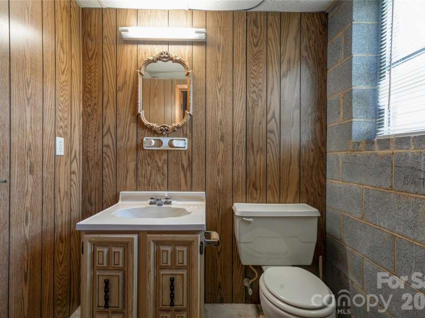 1803 David Drive, Shelby, NC 28150.  MLS# CAR4356185, YatesRealty ID 4616. Basement - Half Bath