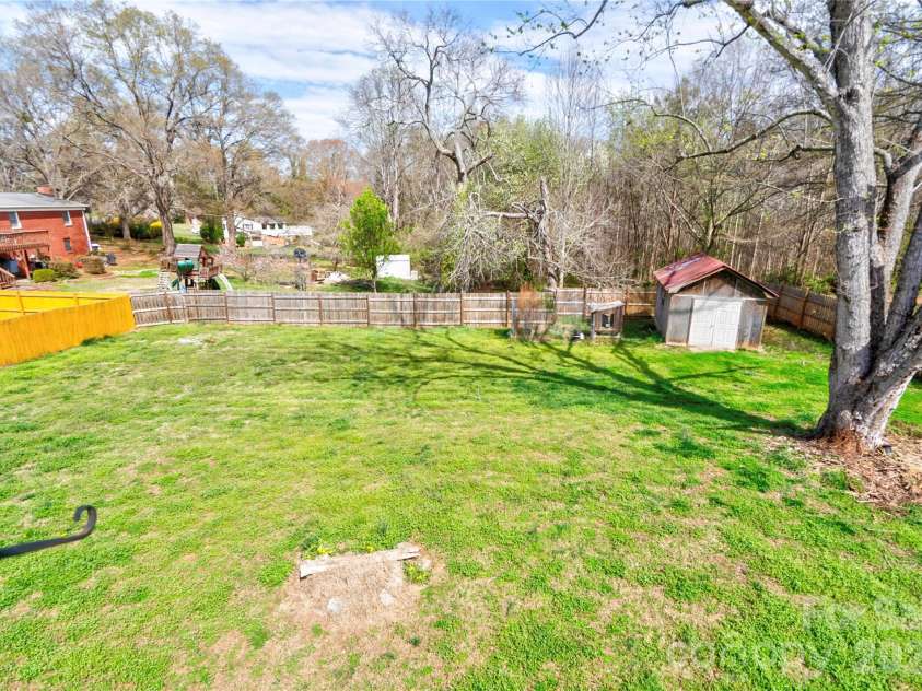 1803 David Drive, Shelby, NC 28150.  MLS# CAR4356185, YatesRealty ID 4616. Fenced Rear Yard