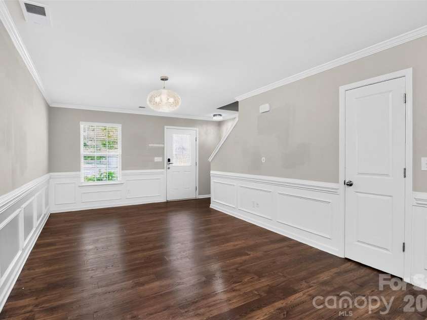 2527 Austyn Joey Drive, Charlotte, NC 28214.  MLS# CAR4404980, YatesRealty ID 46162. 