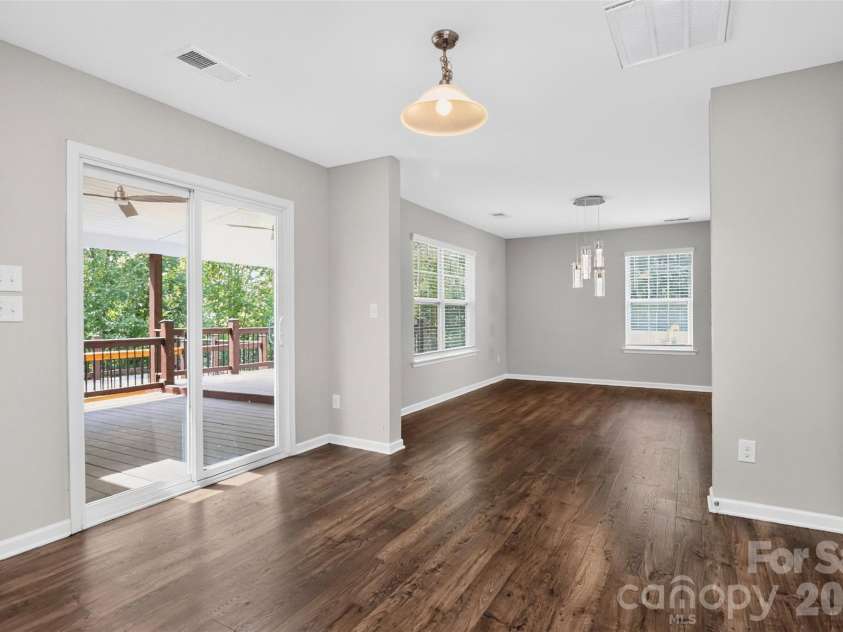 2527 Austyn Joey Drive, Charlotte, NC 28214.  MLS# CAR4404980, YatesRealty ID 46162. 