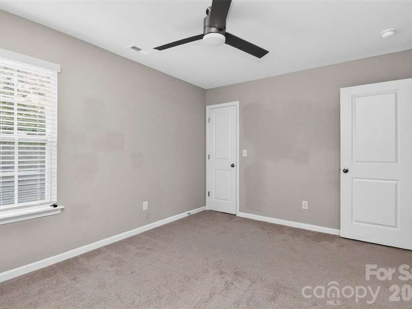 2527 Austyn Joey Drive, Charlotte, NC 28214.  MLS# CAR4404980, YatesRealty ID 46162. 