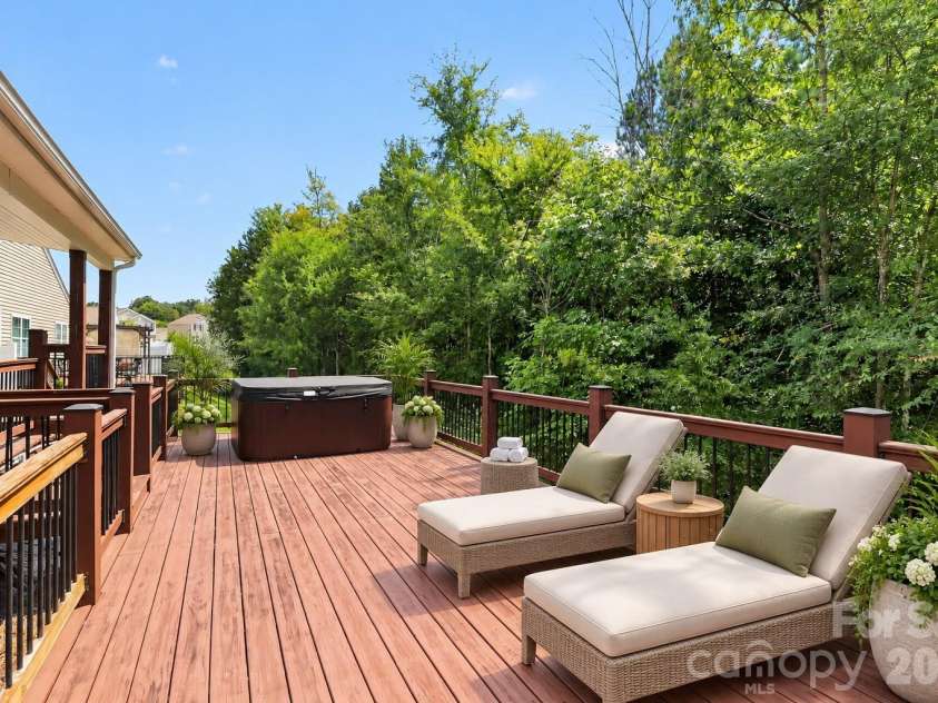 2527 Austyn Joey Drive, Charlotte, NC 28214.  MLS# CAR4404980, YatesRealty ID 46162. Virtually Staged