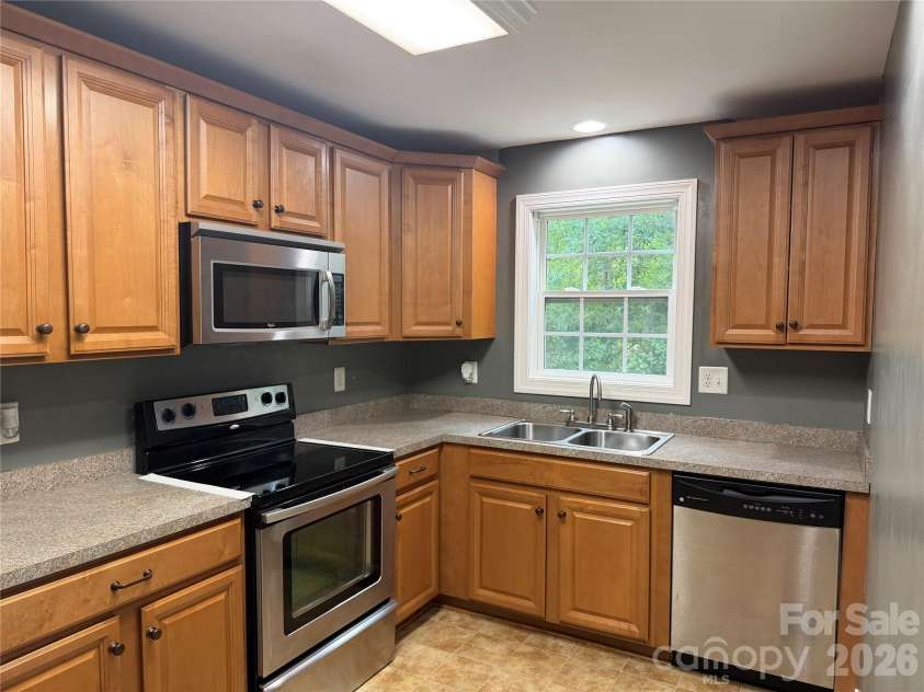 510 Allenton Street, Mount Gilead, NC 27306.  MLS# CAR4417257, YatesRealty ID 46164. Kitchen