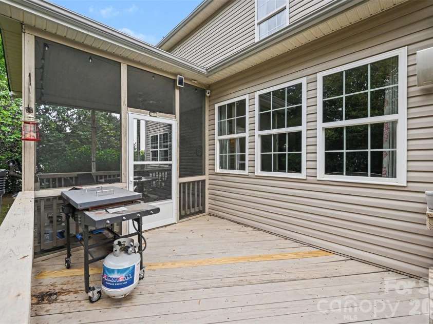 9883 Darby Creek Avenue, Concord, NC 28027.  MLS# CAR4416983, YatesRealty ID 46169. 