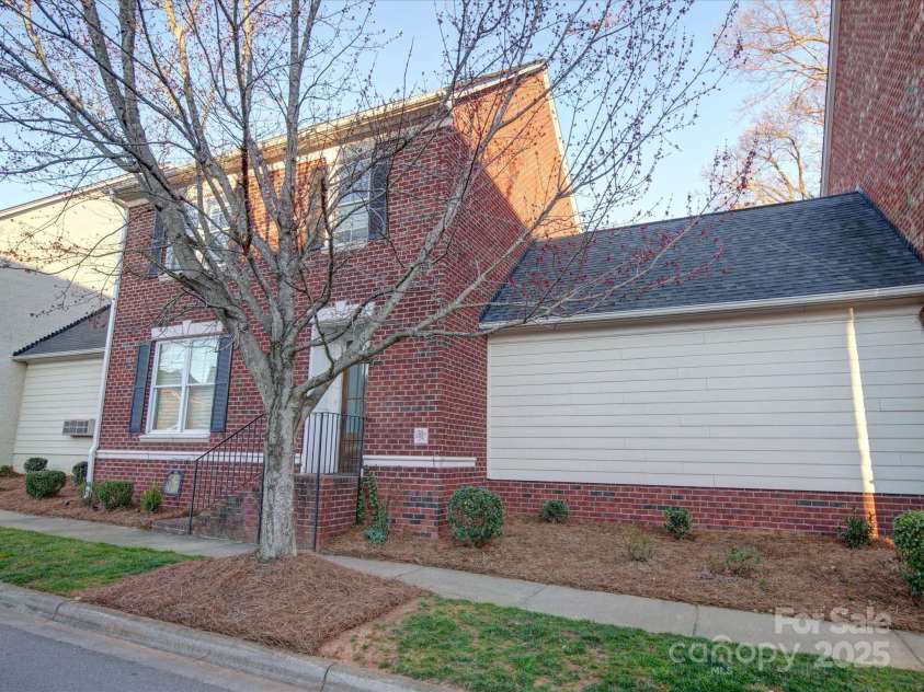 508 Summerfield Place, Belmont, NC 28012.  MLS# CAR4230413, YatesRealty ID 4617. 