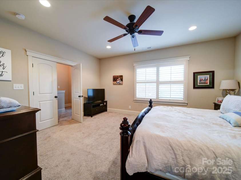 508 Summerfield Place, Belmont, NC 28012.  MLS# CAR4230413, YatesRealty ID 4617. 