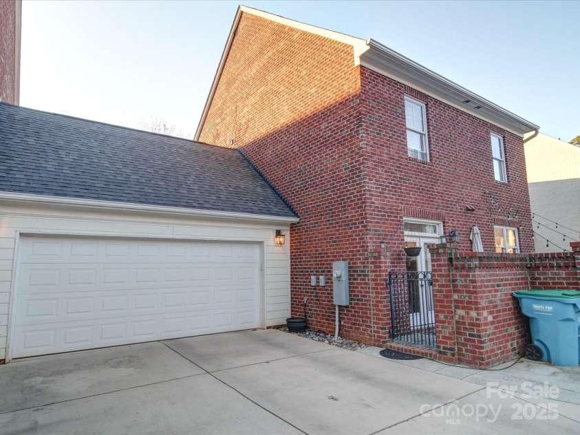 508 Summerfield Place, Belmont, NC 28012.  MLS# CAR4230413, YatesRealty ID 4617. 