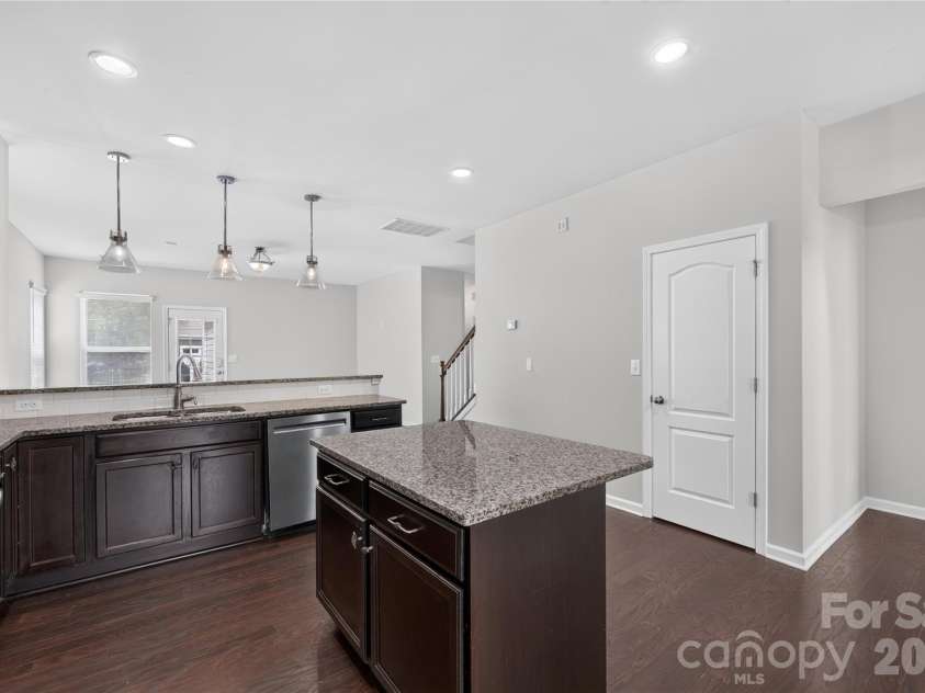 5077 Waterloo Drive, Tega Cay, SC 29708.  MLS# CAR4417245, YatesRealty ID 46170. 