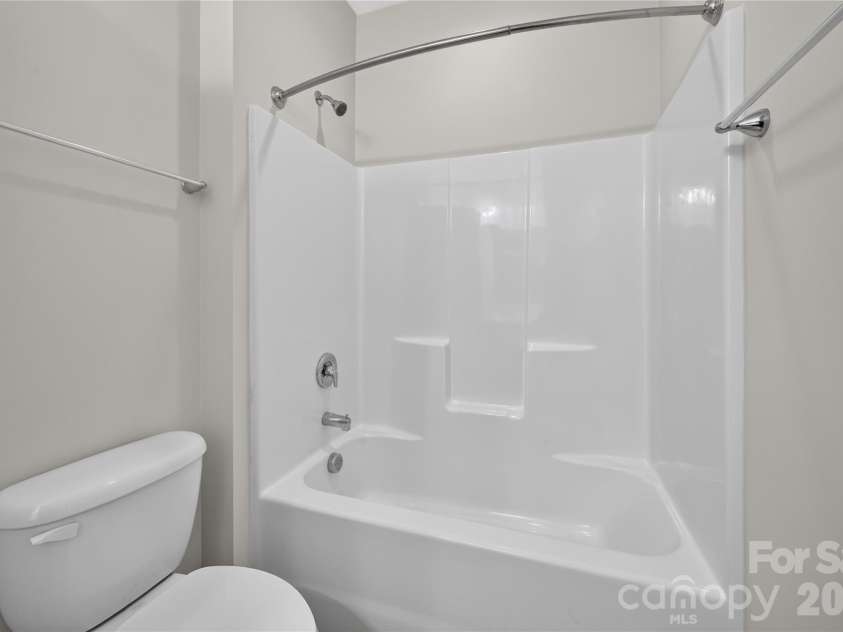 5077 Waterloo Drive, Tega Cay, SC 29708.  MLS# CAR4417245, YatesRealty ID 46170. 