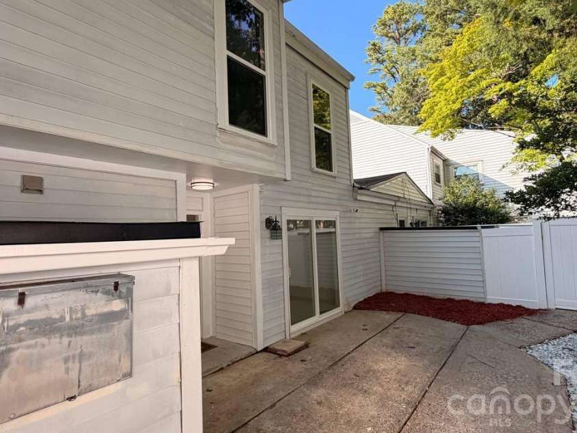 7107 Stonington Lane, Charlotte, NC 28227.  MLS# CAR4416930, YatesRealty ID 46171. Back yard