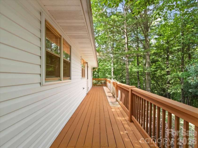 198 Florida Hill Drive, Green Mountain, NC 28740.  MLS# CAR4403043, YatesRealty ID 46172. 