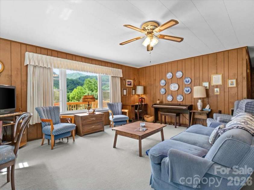 198 Florida Hill Drive, Green Mountain, NC 28740.  MLS# CAR4403043, YatesRealty ID 46172. 