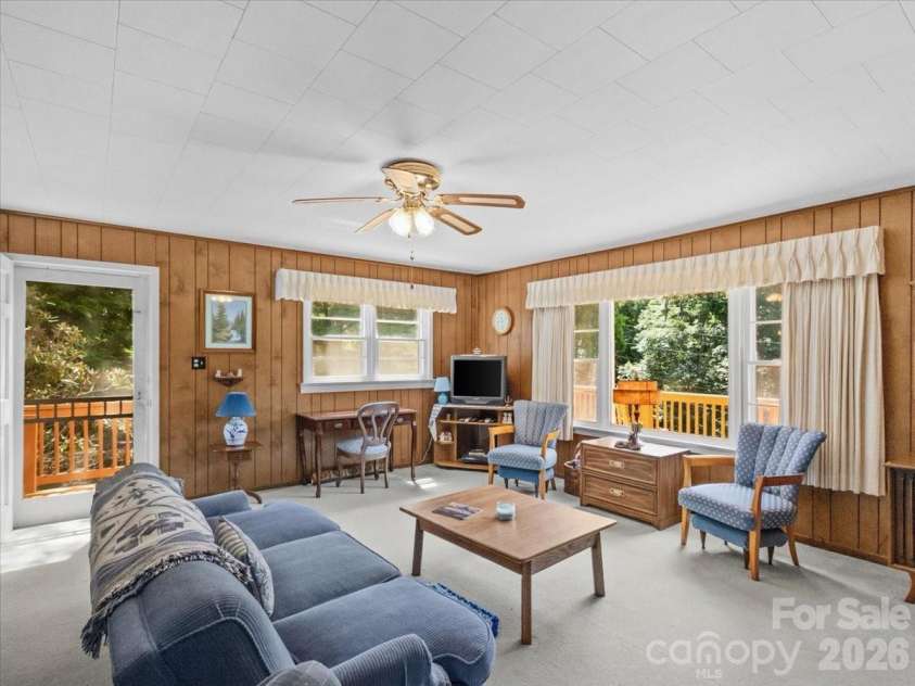 198 Florida Hill Drive, Green Mountain, NC 28740.  MLS# CAR4403043, YatesRealty ID 46172. 