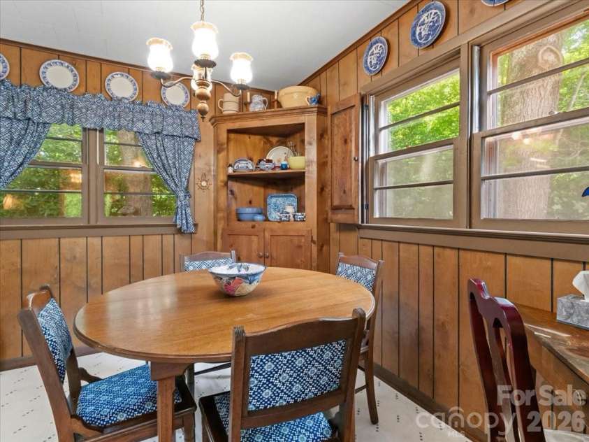 198 Florida Hill Drive, Green Mountain, NC 28740.  MLS# CAR4403043, YatesRealty ID 46172. 