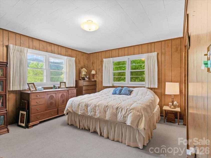 198 Florida Hill Drive, Green Mountain, NC 28740.  MLS# CAR4403043, YatesRealty ID 46172. 