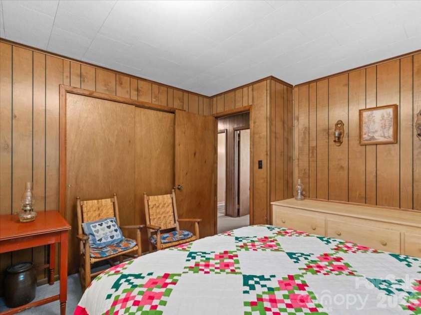 198 Florida Hill Drive, Green Mountain, NC 28740.  MLS# CAR4403043, YatesRealty ID 46172. 