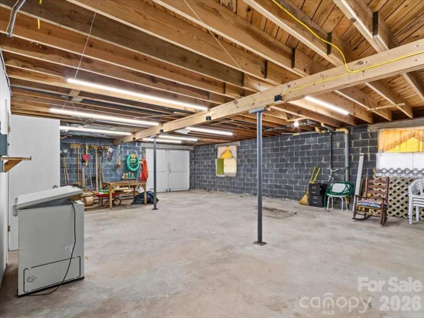 198 Florida Hill Drive, Green Mountain, NC 28740.  MLS# CAR4403043, YatesRealty ID 46172. 