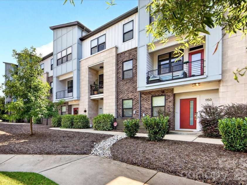 1146 36th Street, Charlotte, NC 28205.  MLS# CAR4417259, YatesRealty ID 46173. 