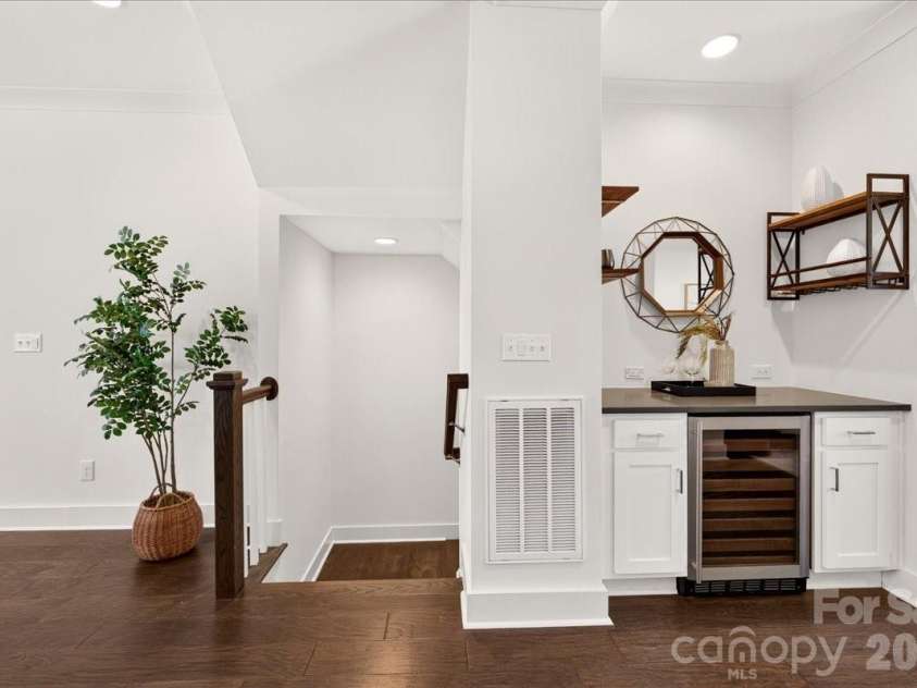 1146 36th Street, Charlotte, NC 28205.  MLS# CAR4417259, YatesRealty ID 46173. 