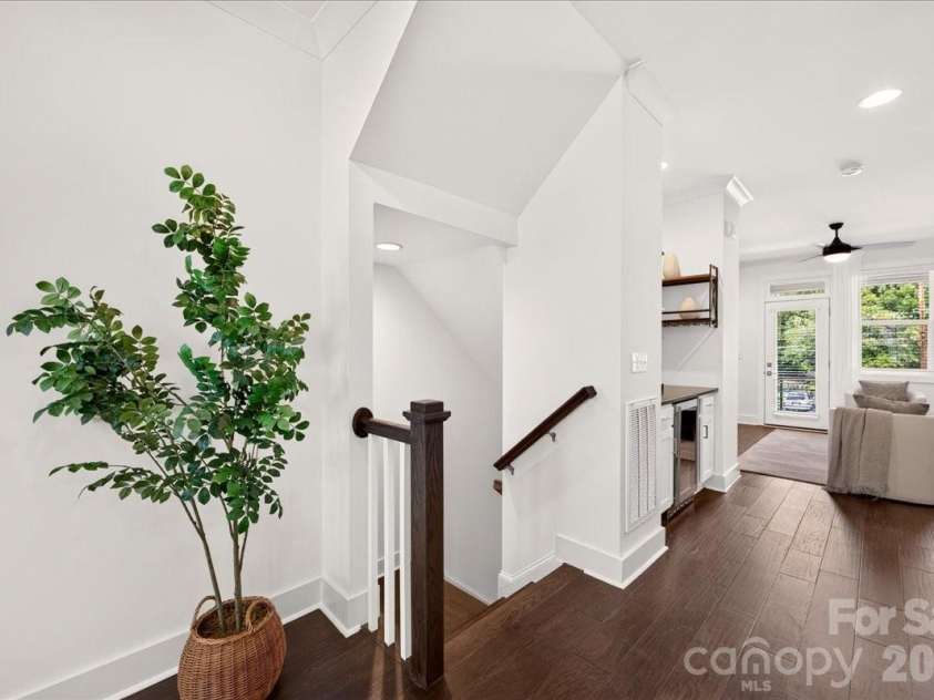 1146 36th Street, Charlotte, NC 28205.  MLS# CAR4417259, YatesRealty ID 46173. 