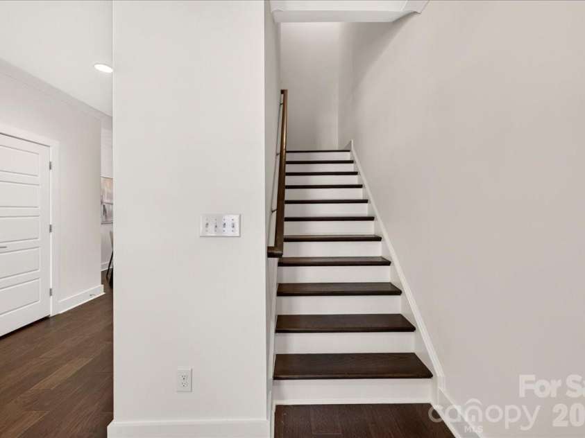 1146 36th Street, Charlotte, NC 28205.  MLS# CAR4417259, YatesRealty ID 46173. 