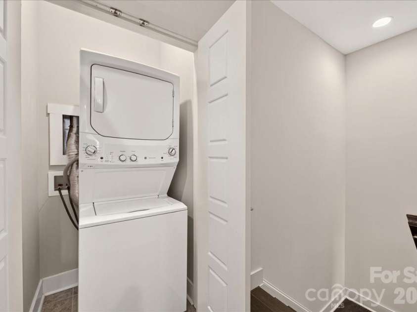 1146 36th Street, Charlotte, NC 28205.  MLS# CAR4417259, YatesRealty ID 46173. 