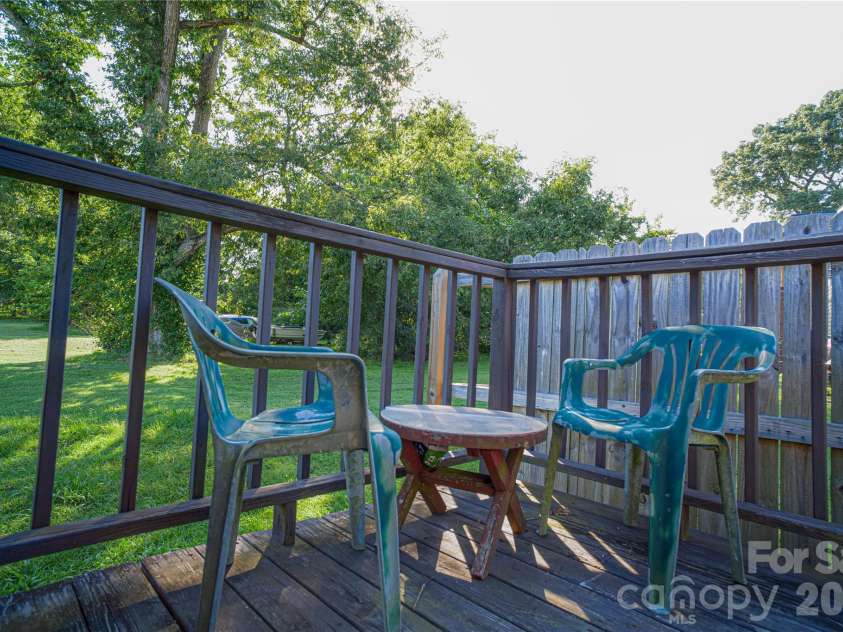 1595 Long Street, Salisbury, NC 28144.  MLS# CAR4414820, YatesRealty ID 46174. 
