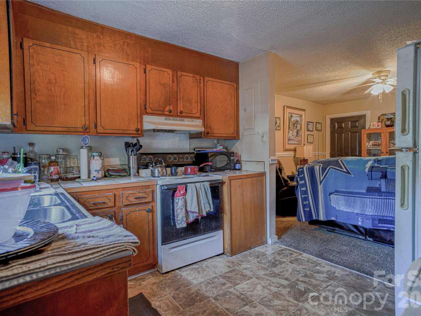 1595 Long Street, Salisbury, NC 28144.  MLS# CAR4414820, YatesRealty ID 46174. Unit B Kitchen