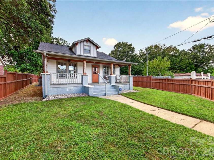 3331 Tuckaseegee Road, Charlotte, NC 28208.  MLS# CAR4417072, YatesRealty ID 46175. 