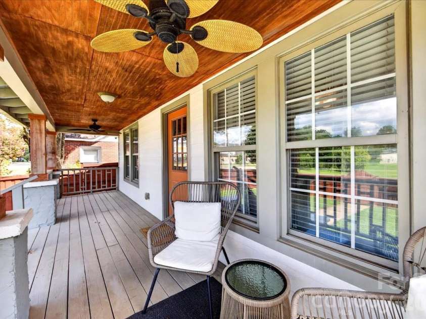 3331 Tuckaseegee Road, Charlotte, NC 28208.  MLS# CAR4417072, YatesRealty ID 46175. 