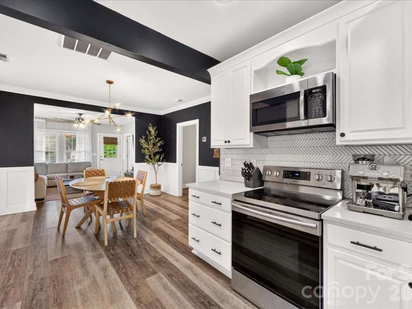 3331 Tuckaseegee Road, Charlotte, NC 28208.  MLS# CAR4417072, YatesRealty ID 46175. 