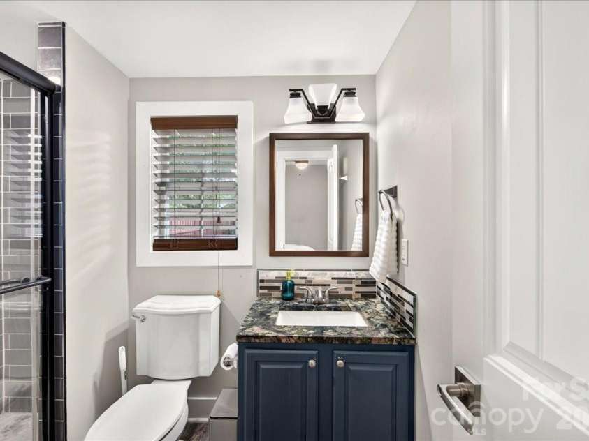 3331 Tuckaseegee Road, Charlotte, NC 28208.  MLS# CAR4417072, YatesRealty ID 46175. 