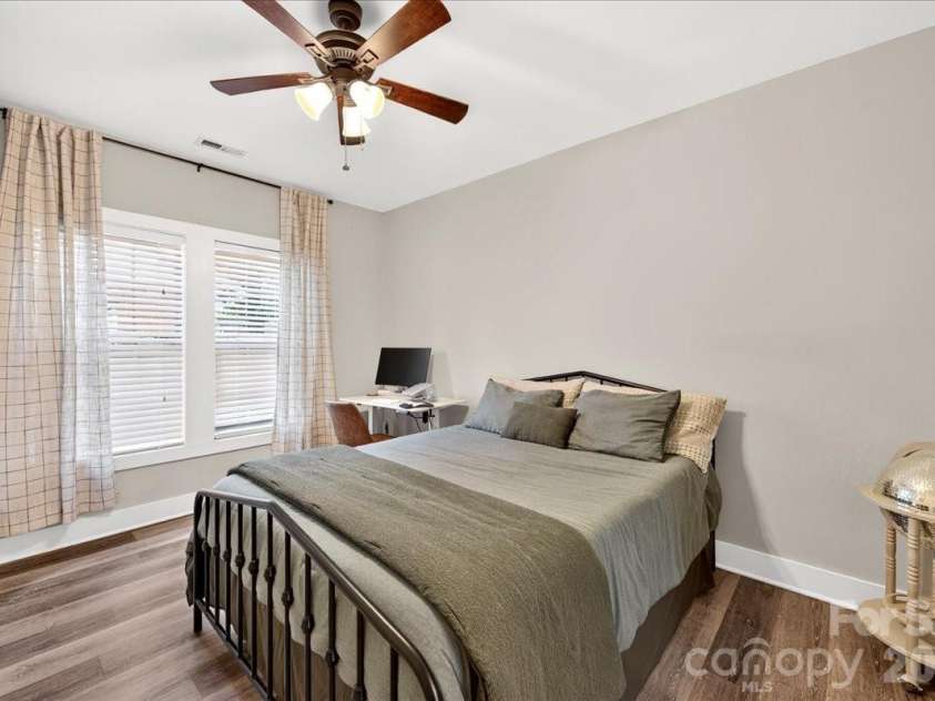 3331 Tuckaseegee Road, Charlotte, NC 28208.  MLS# CAR4417072, YatesRealty ID 46175. 
