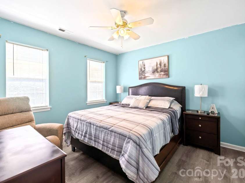 13702 Chambray Lane, Charlotte, NC 28278.  MLS# CAR4356054, YatesRealty ID 46177. Spacious Second bedroom with walk-in closet