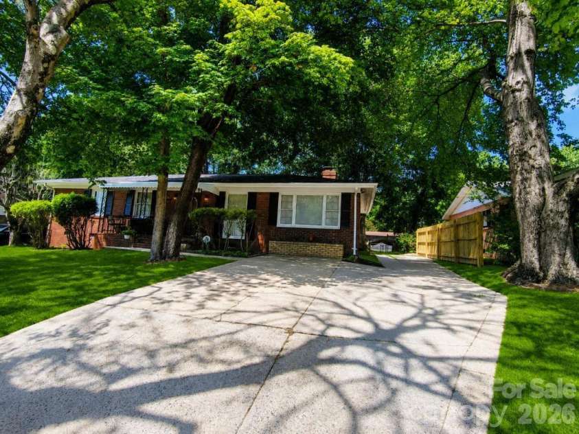 406 Shaver Street, Salisbury, NC 28144.  MLS# CAR4416655, YatesRealty ID 46179. 