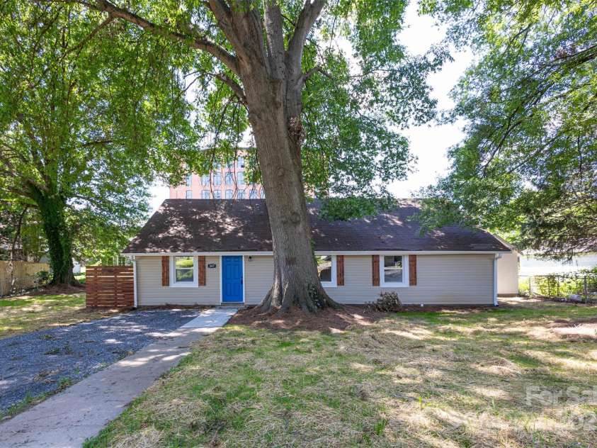 307 Ransom Street, Gastonia, NC 28052.  MLS# CAR4308860, YatesRealty ID 4618. 