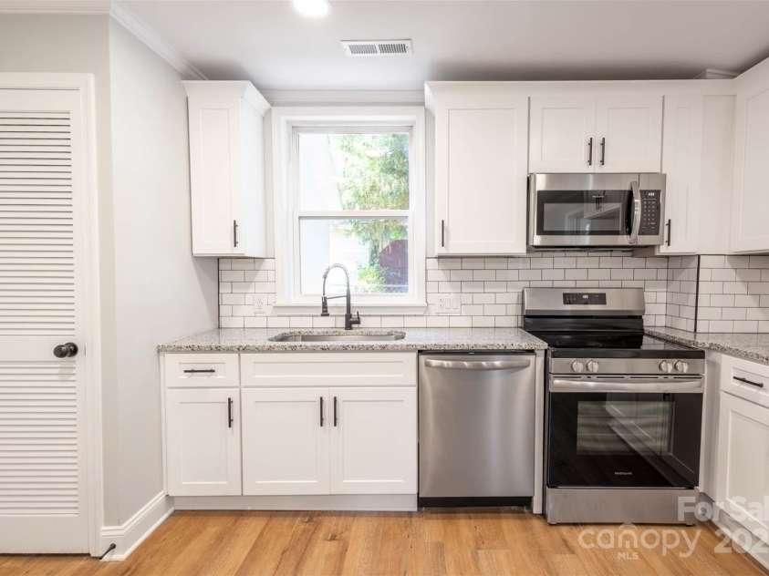307 Ransom Street, Gastonia, NC 28052.  MLS# CAR4308860, YatesRealty ID 4618. 